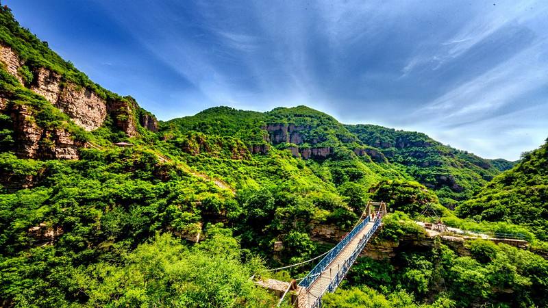 河北境内最有名的山就是太行山脉了,位于邢台市临城县的天台山就是